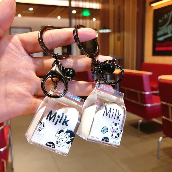Keychain cow milk cute small moving liquid white - Picture 7 of 7